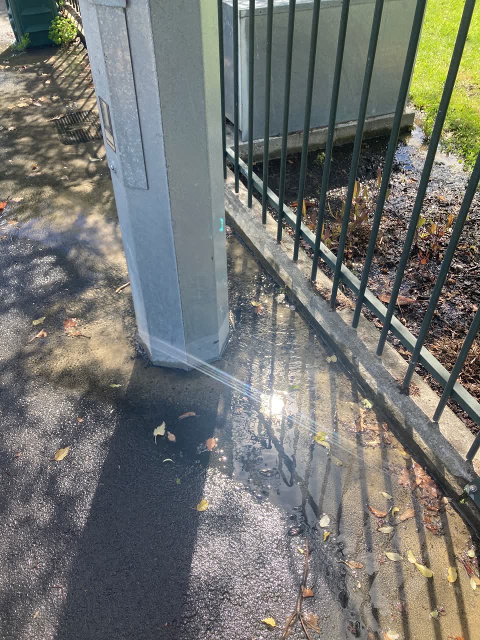 The photograph attached to this sewer - leak / blockage report