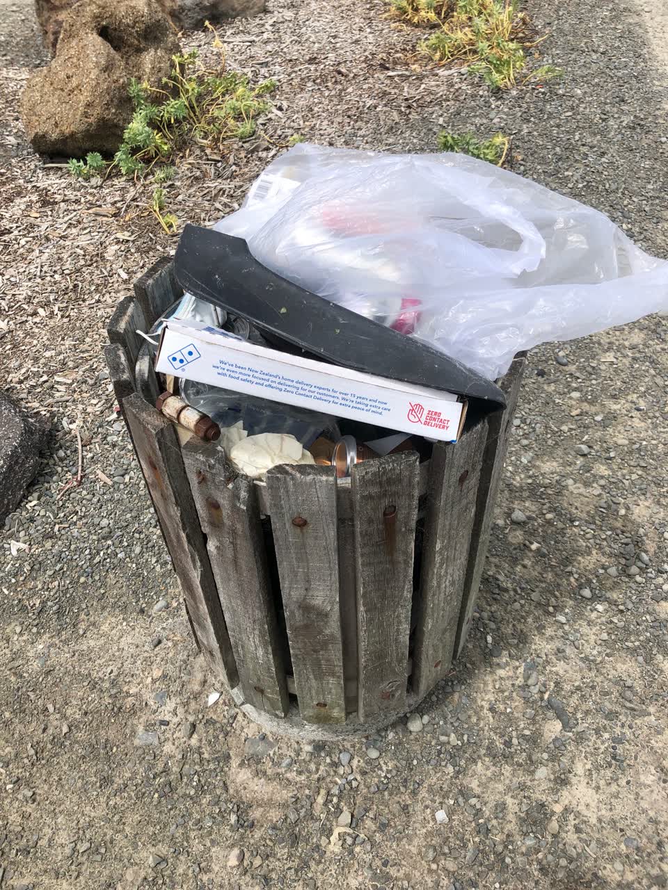 The photograph attached to this rubbish/recycling report