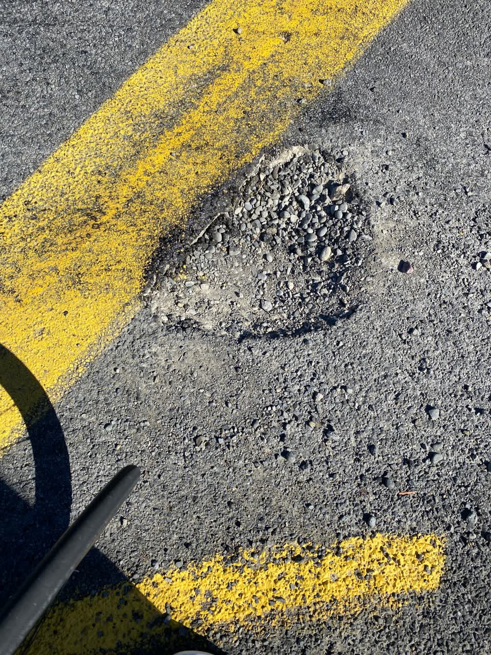 The photograph attached to this roading/streets report