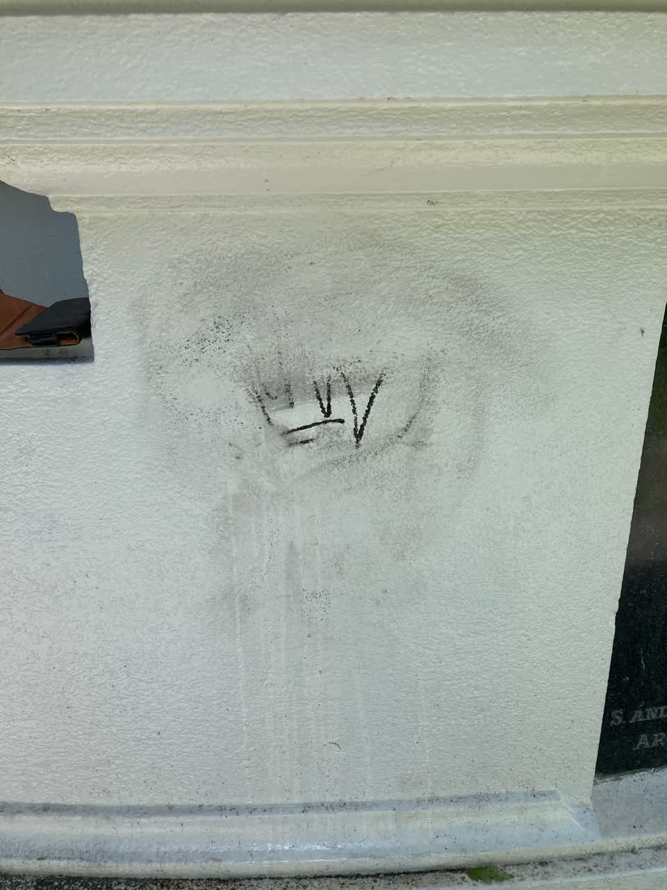 The photograph attached to this graffiti report