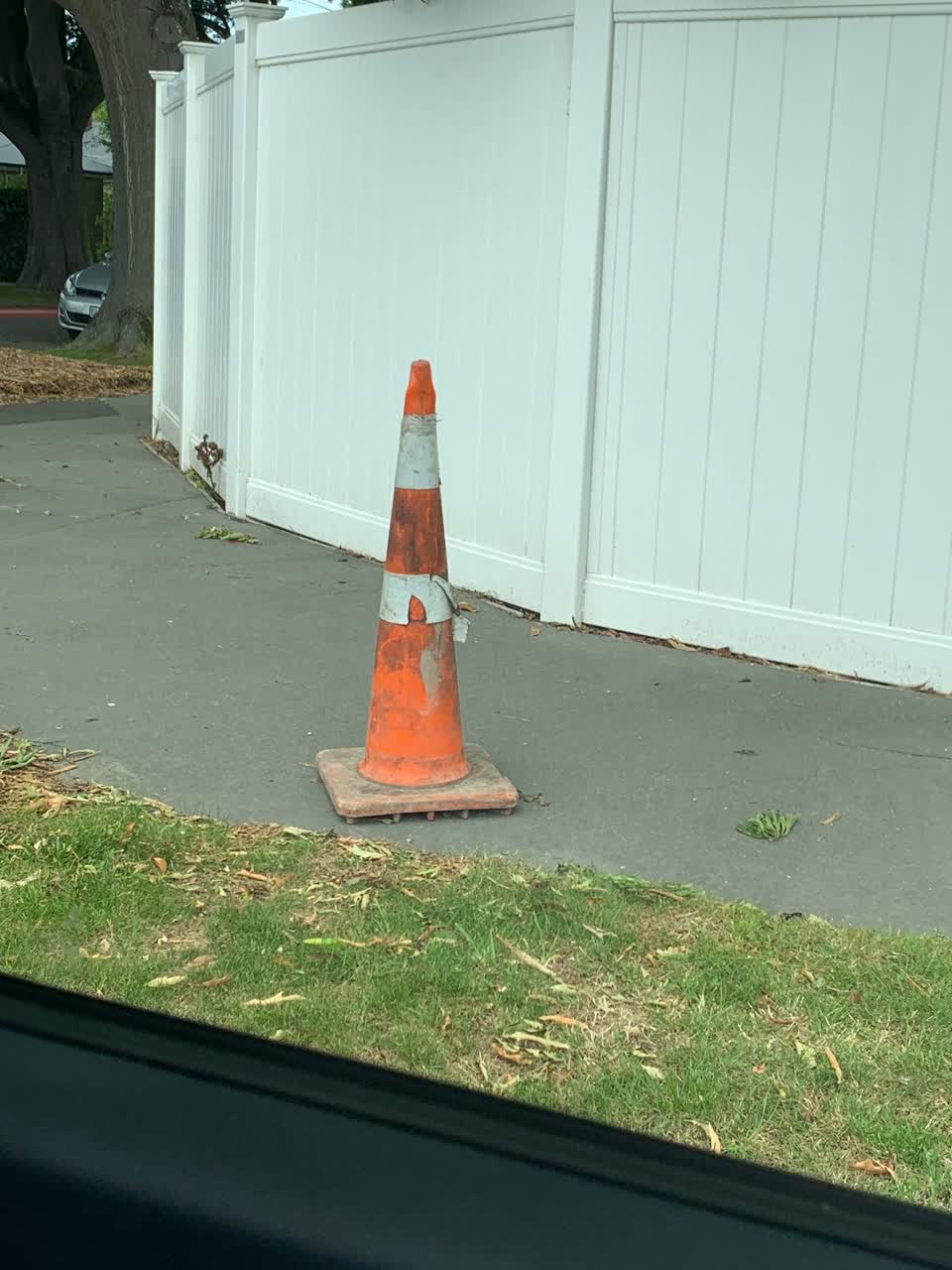 The photograph attached to this roading/streets report
