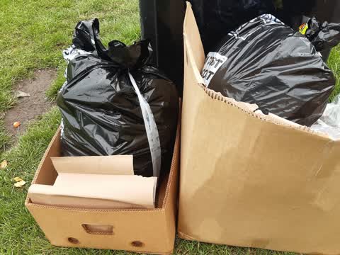 Rubbish/Recycling, a report photo