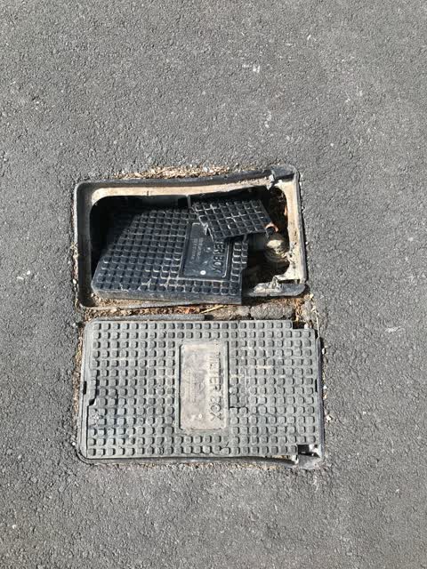 Roading/Streets, a report photo