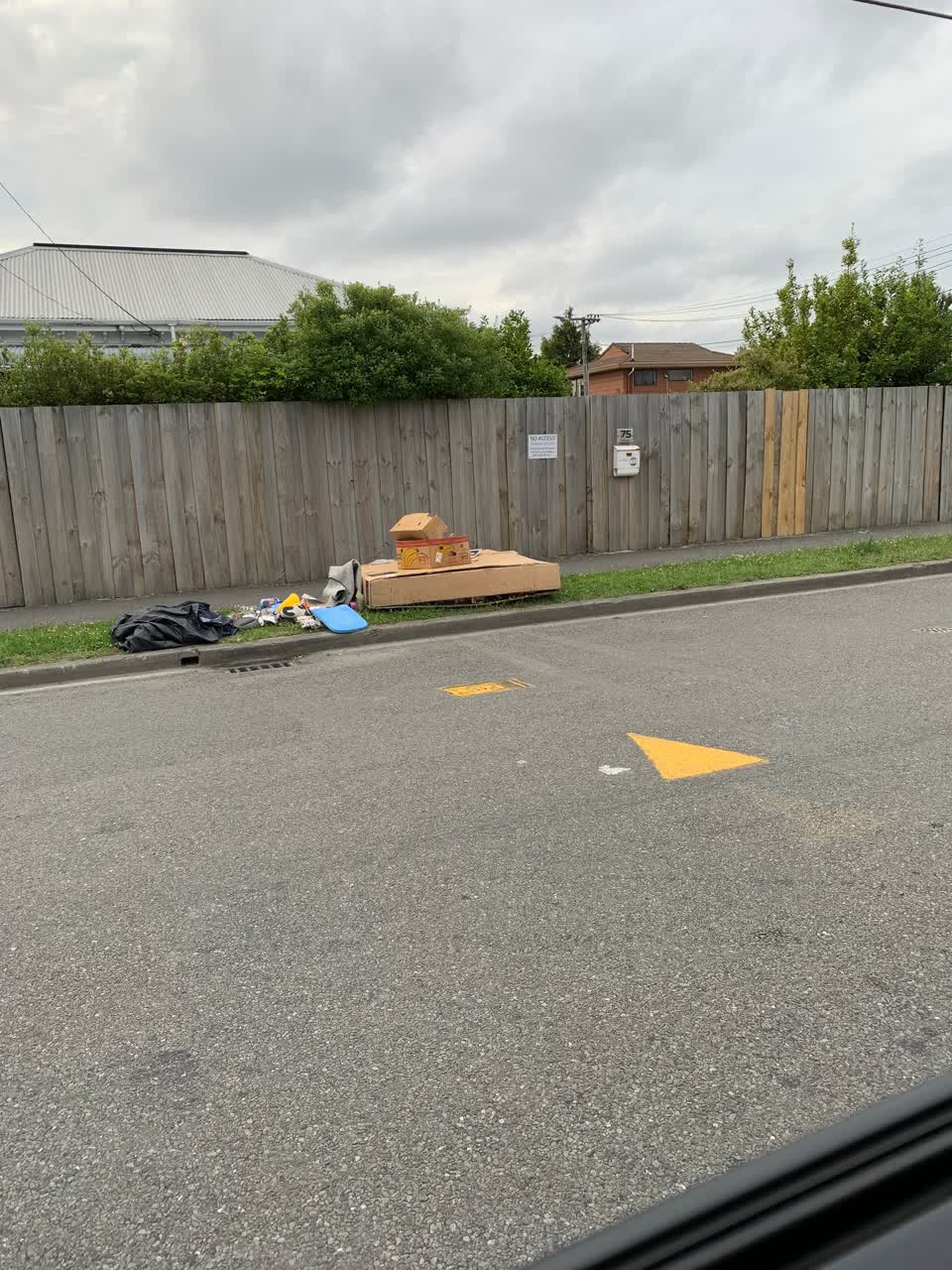 The photograph attached to this rubbish/recycling report