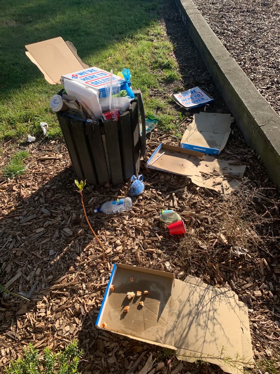 The photograph attached to this rubbish/recycling report