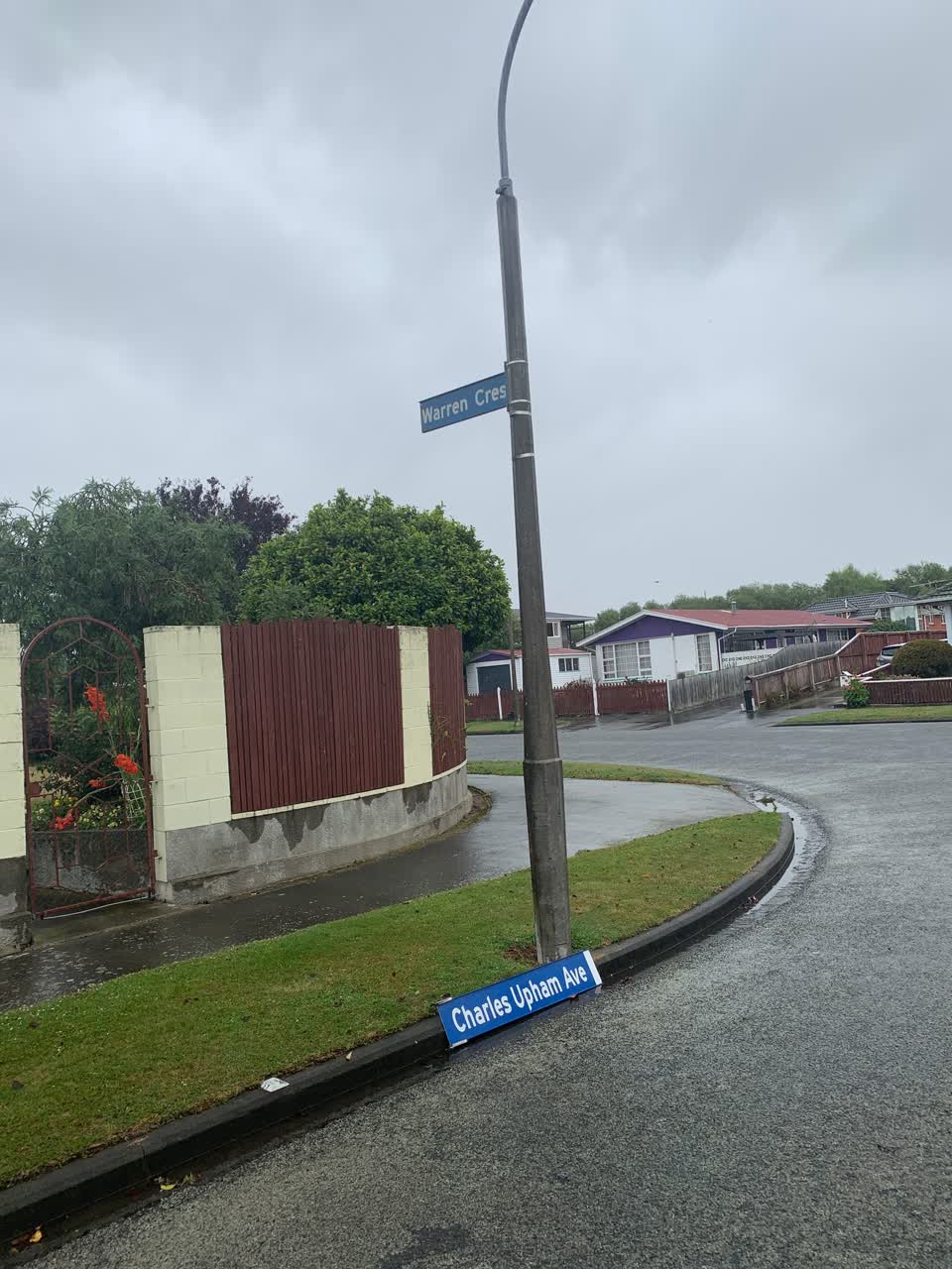 The photograph attached to this roading/streets report