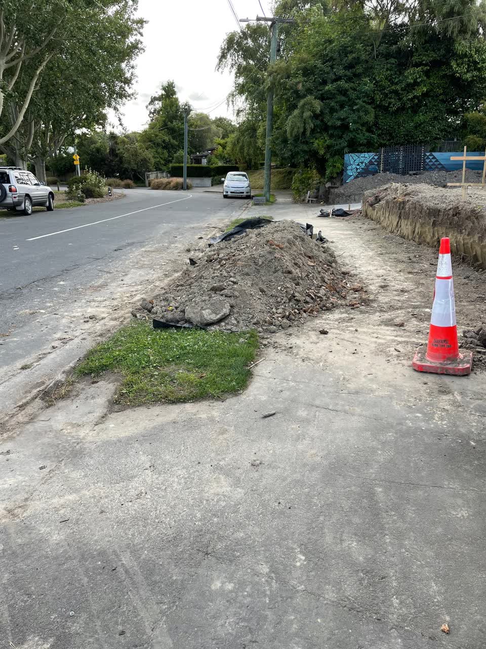 The photograph attached to this roading/streets report