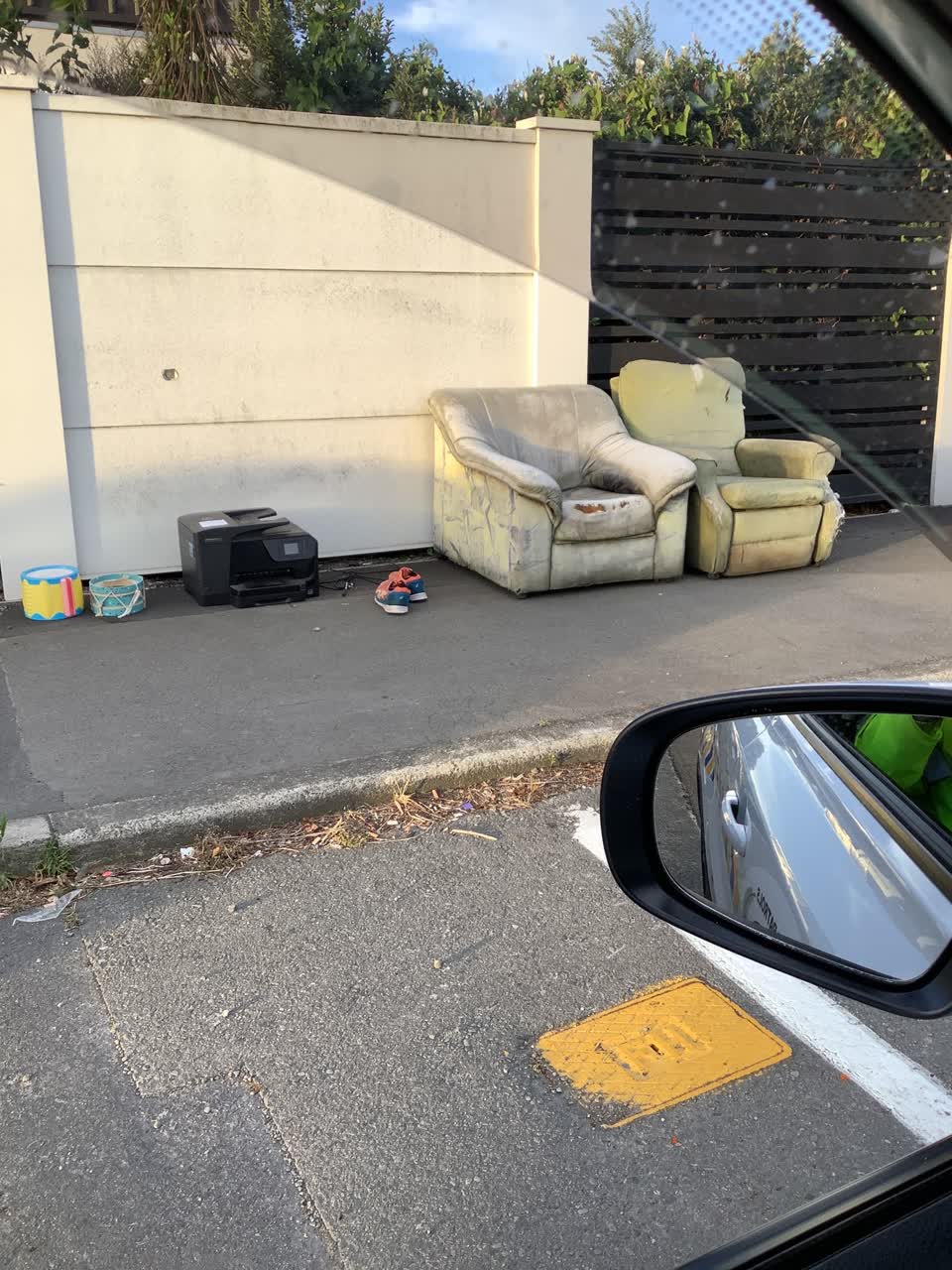 The photograph attached to this rubbish/recycling report