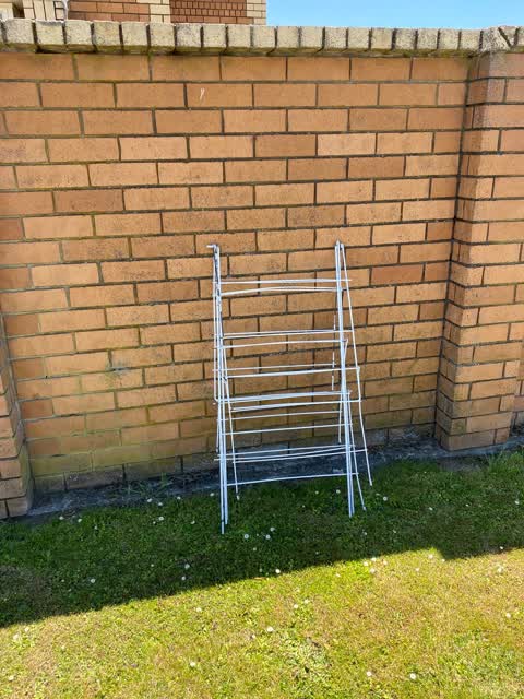 Rubbish/Recycling, a report photo