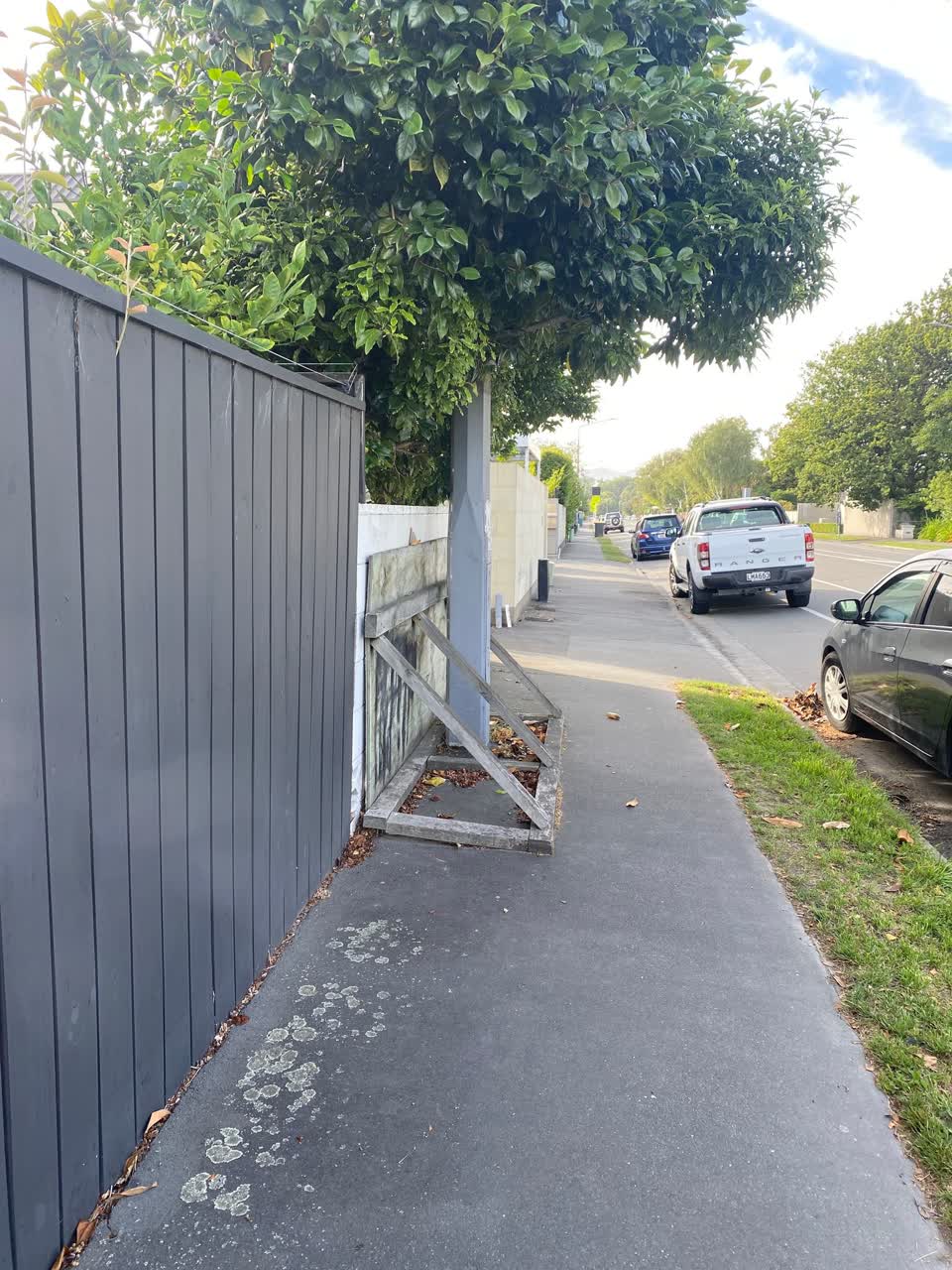 The photograph attached to this roading/streets report