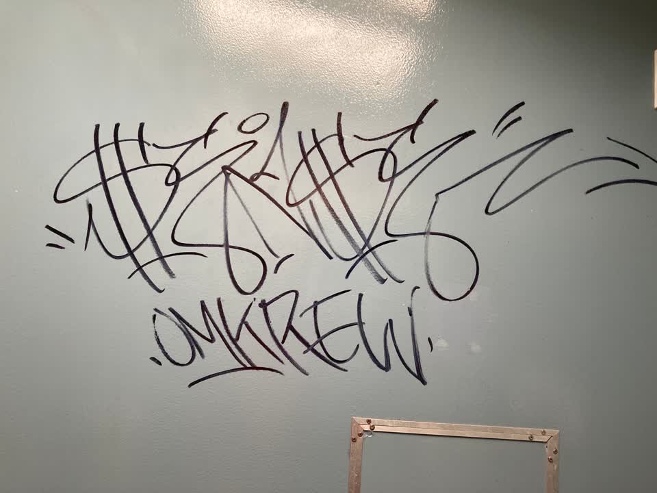 The photograph attached to this graffiti report