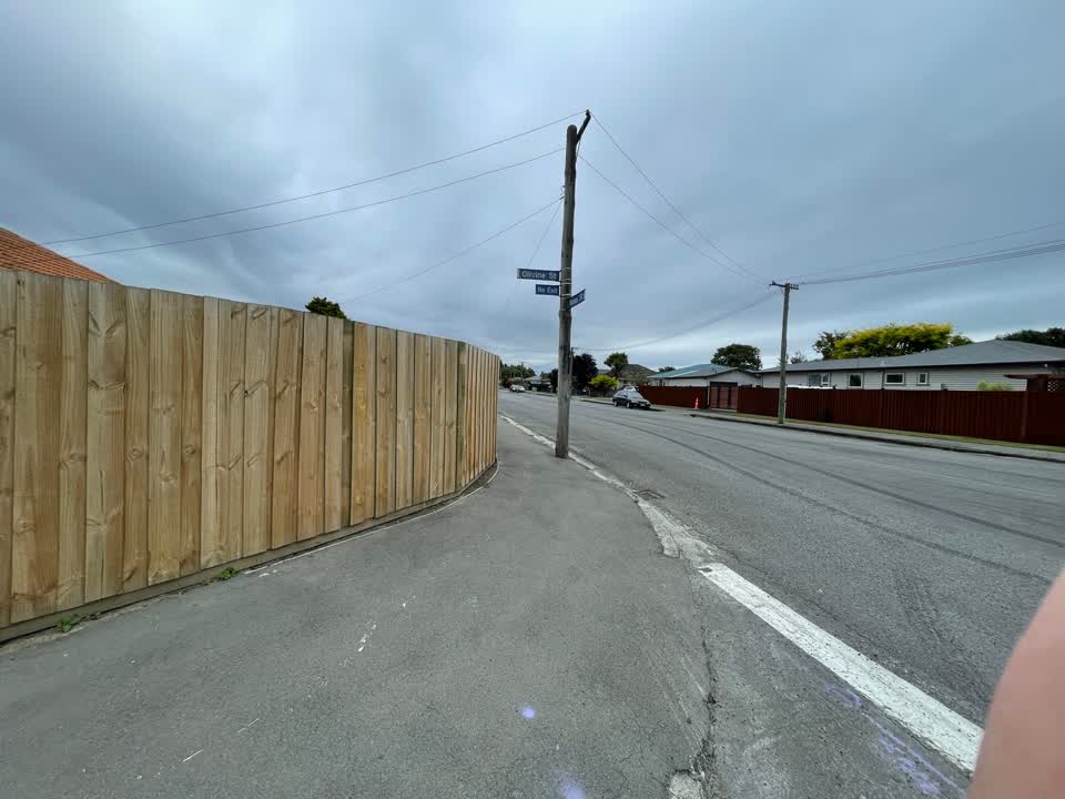 The photograph attached to this roading/streets report