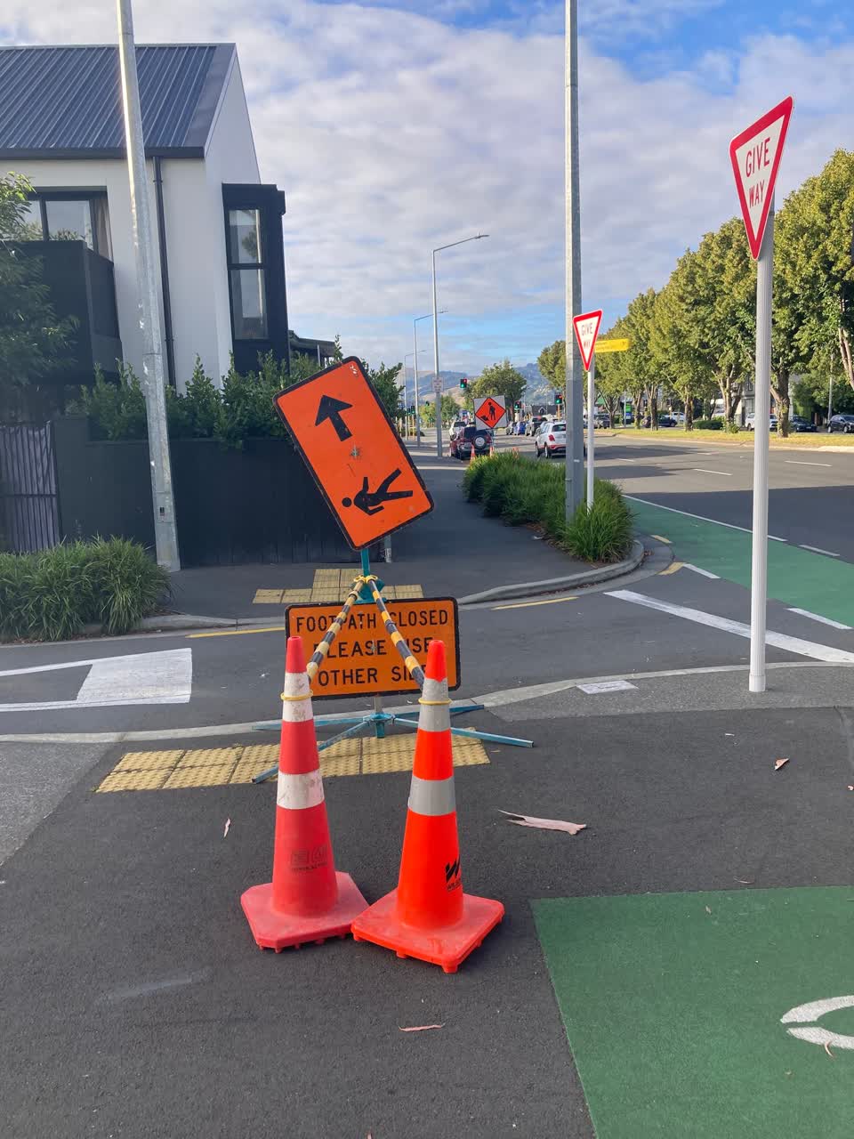 The photograph attached to this roading/streets report