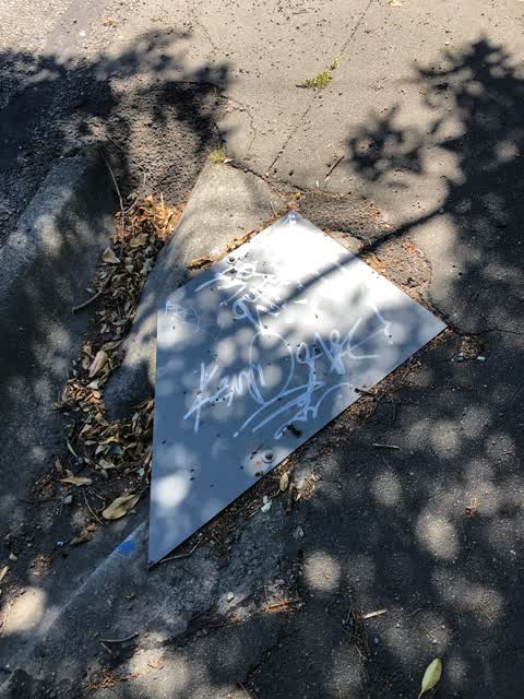 Graffiti, a report photo