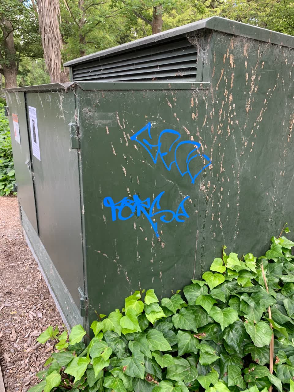 The photograph attached to this graffiti report