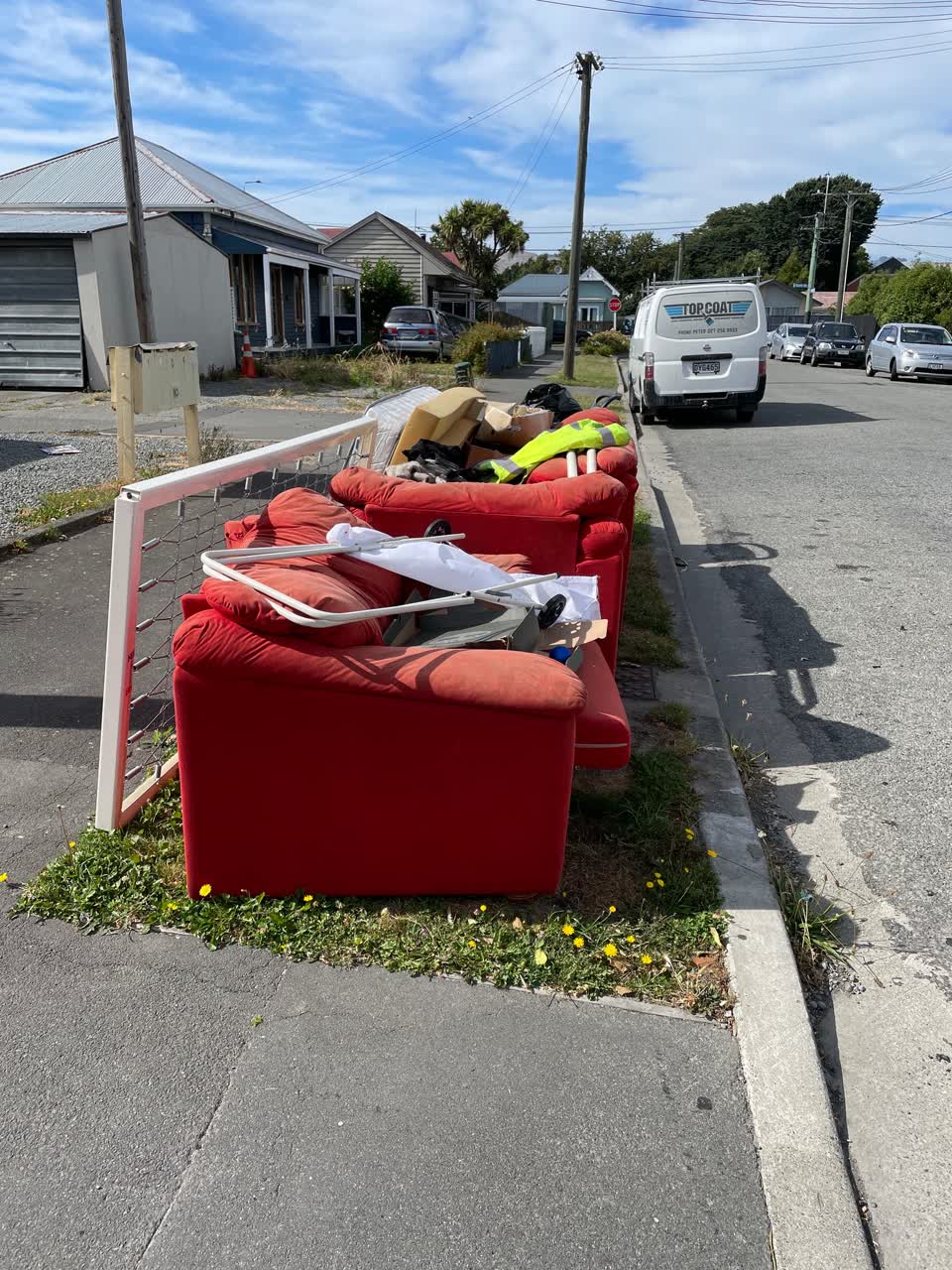 The photograph attached to this rubbish/recycling report