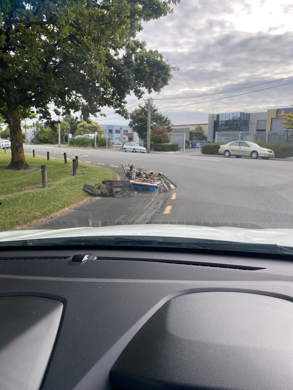 The photograph attached to this rubbish/recycling report