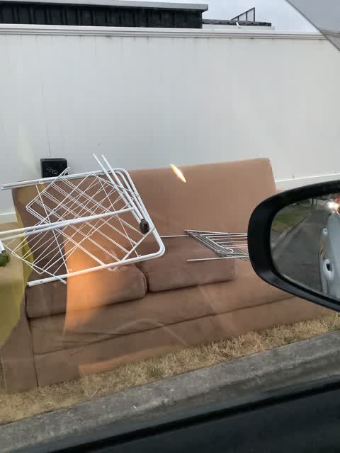 Rubbish/Recycling, a report photo