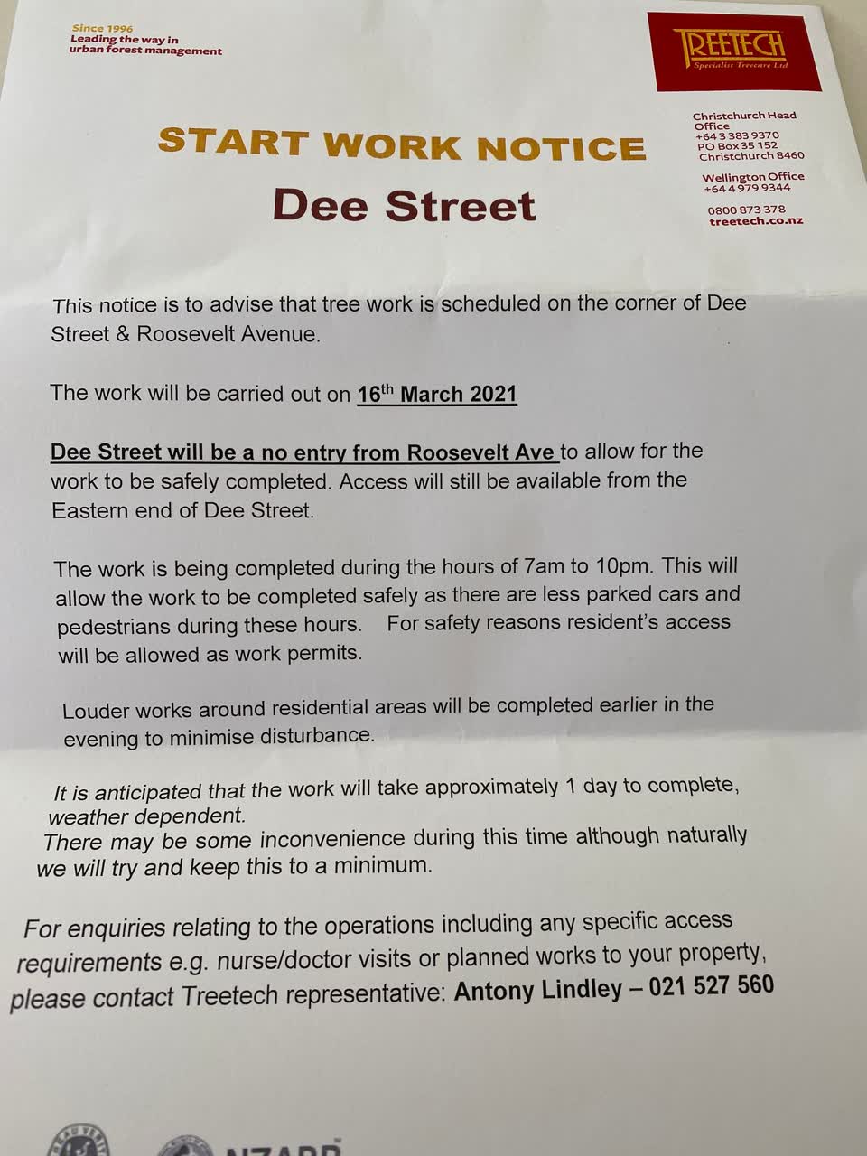 The photograph attached to this roading/streets report