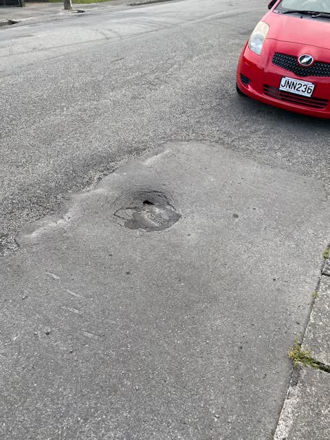 Roading/Streets, a report photo