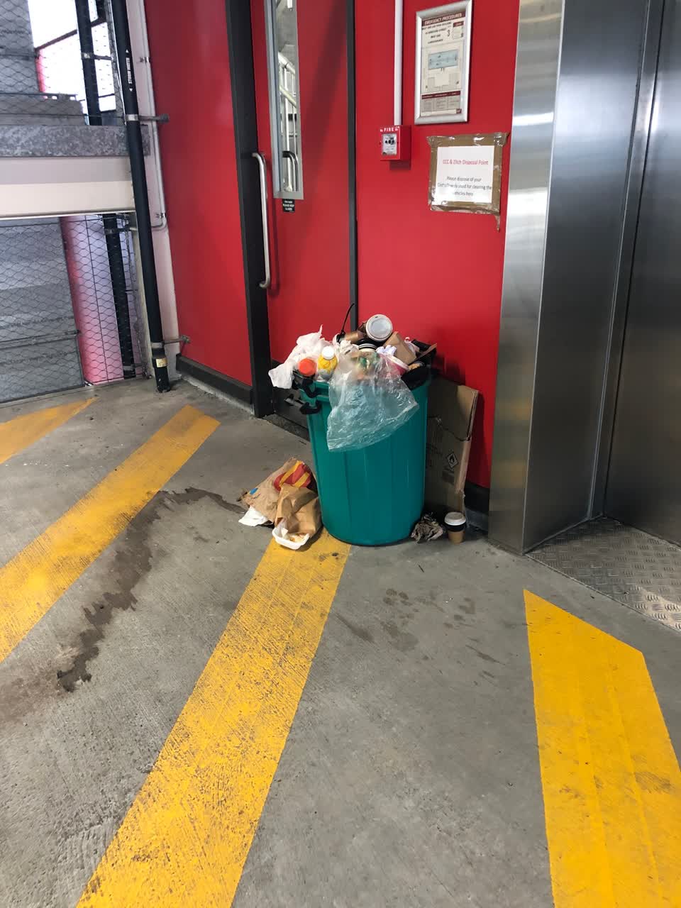 The photograph attached to this rubbish/recycling report