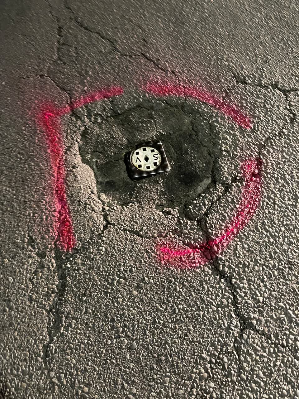 The photograph attached to this roading/streets report