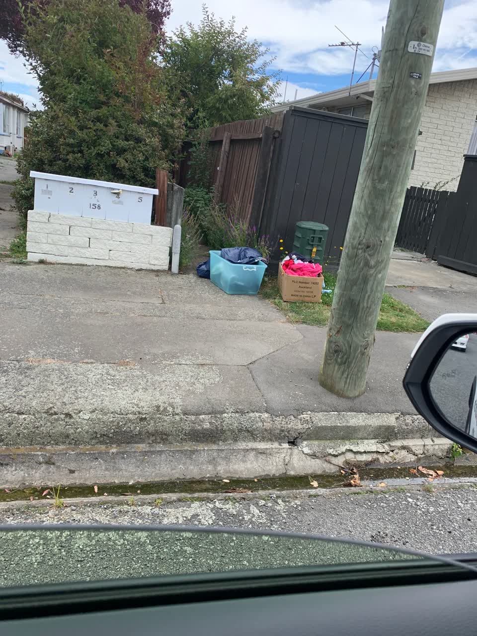 The photograph attached to this rubbish/recycling report