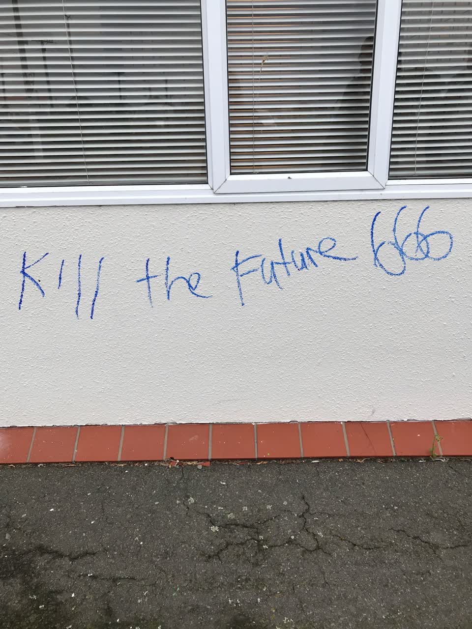 The photograph attached to this graffiti report