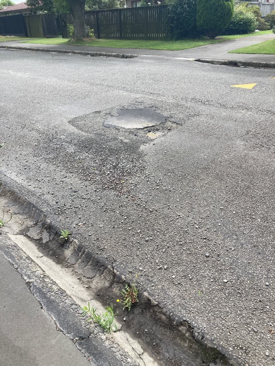 The photograph attached to this roading/streets report