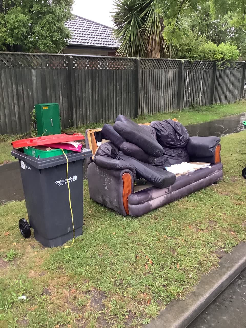 The photograph attached to this rubbish/recycling report