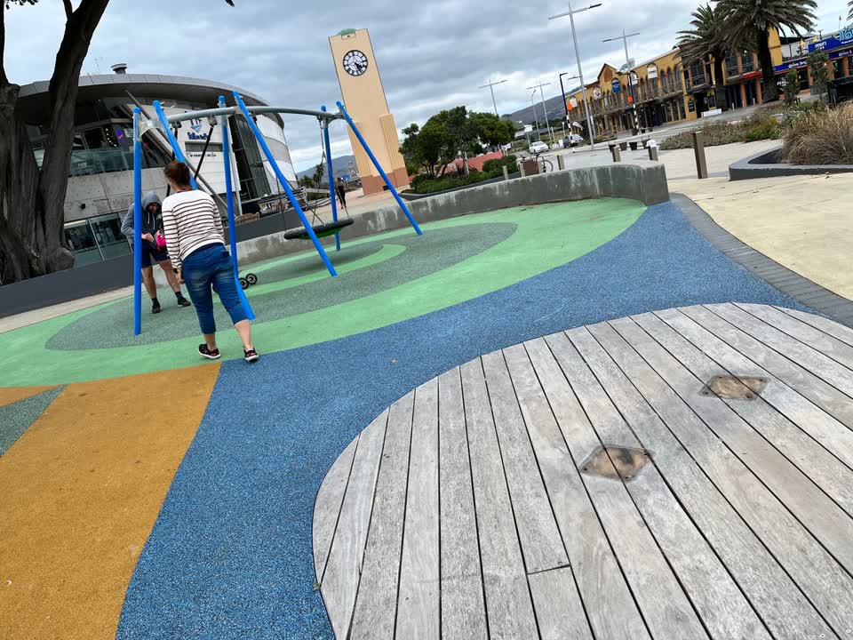 The photograph attached to this parks report