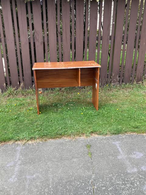 Rubbish/Recycling, a report photo