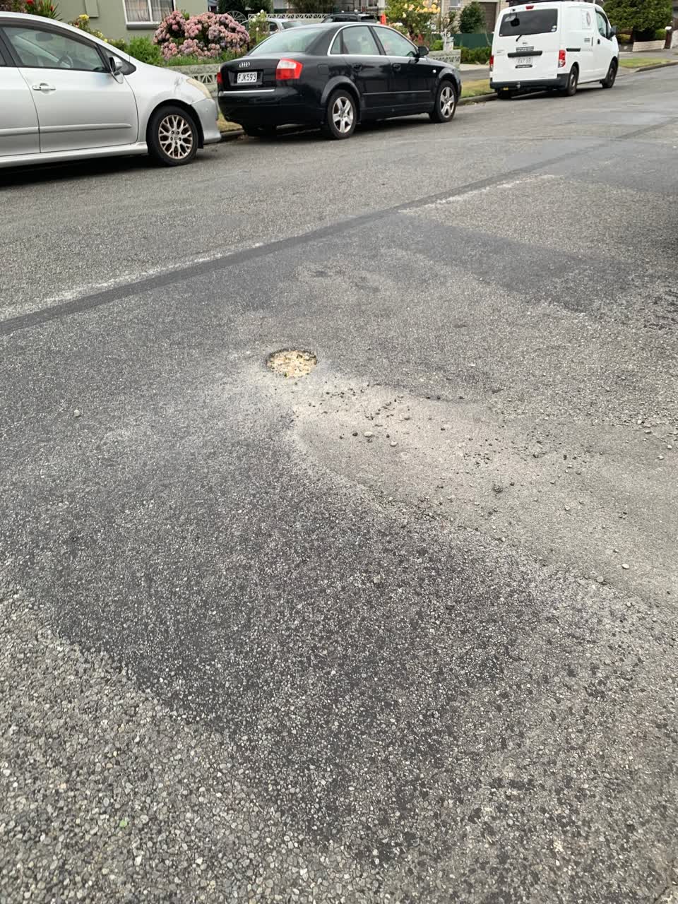 The photograph attached to this roading/streets report