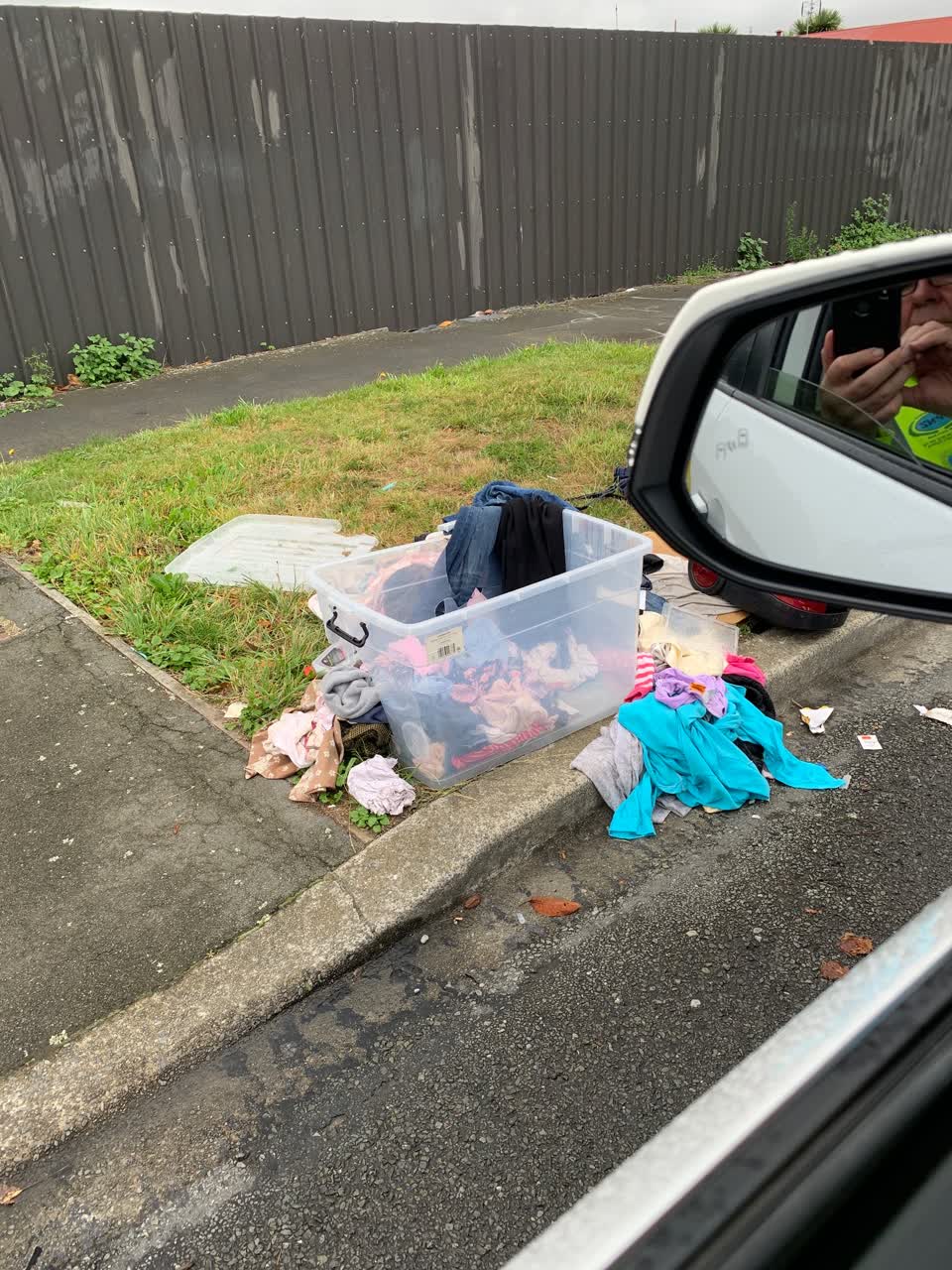 The photograph attached to this rubbish/recycling report