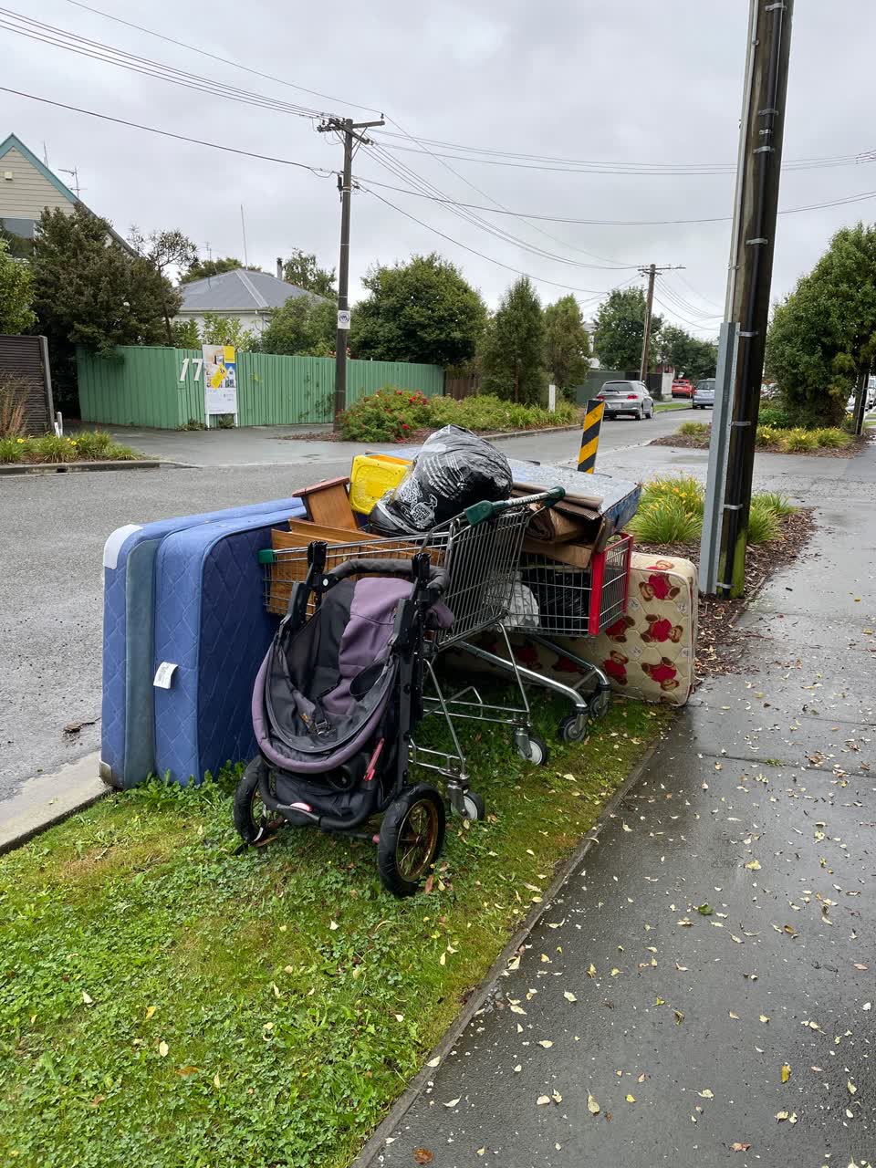 The photograph attached to this rubbish/recycling report