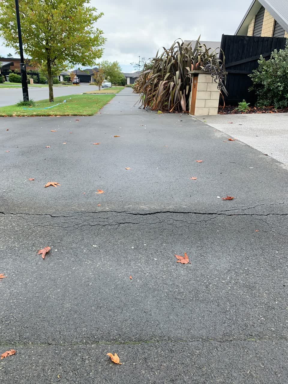 The photograph attached to this roading/streets report