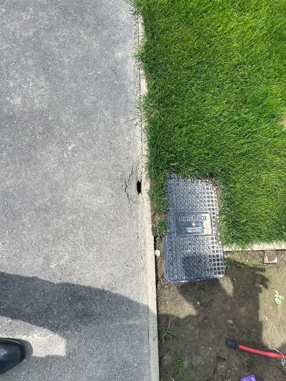 The photograph attached to this roading/streets report
