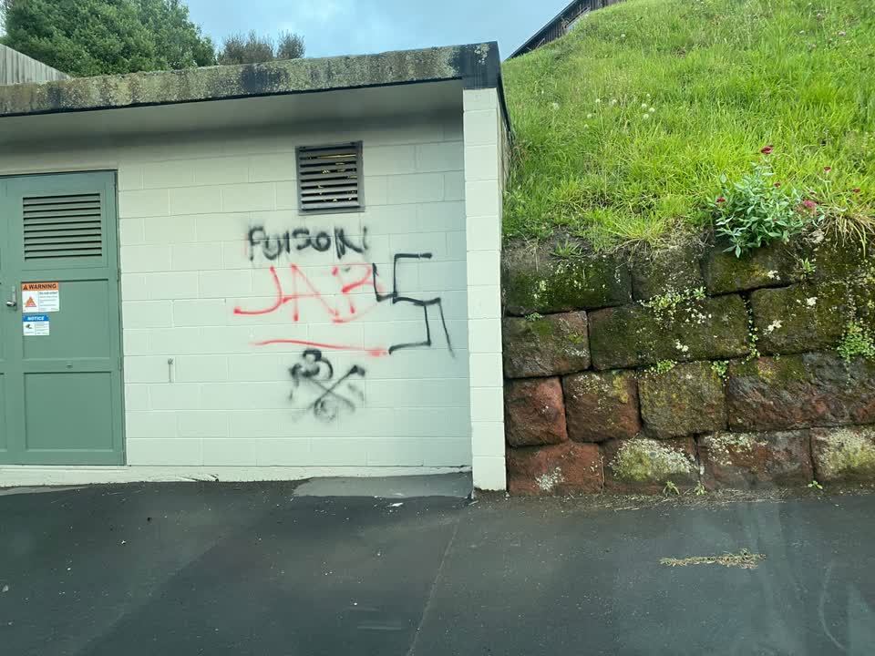 The photograph attached to this graffiti report