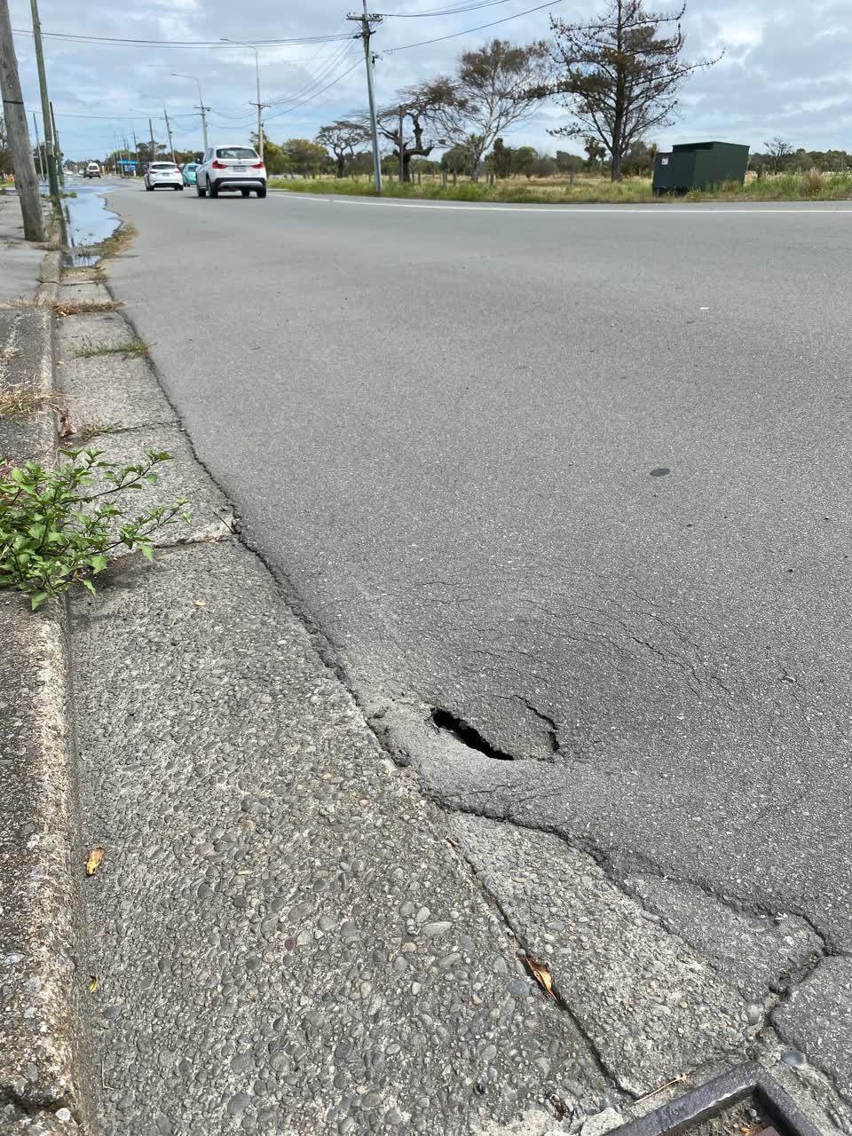 The photograph attached to this roading/streets report