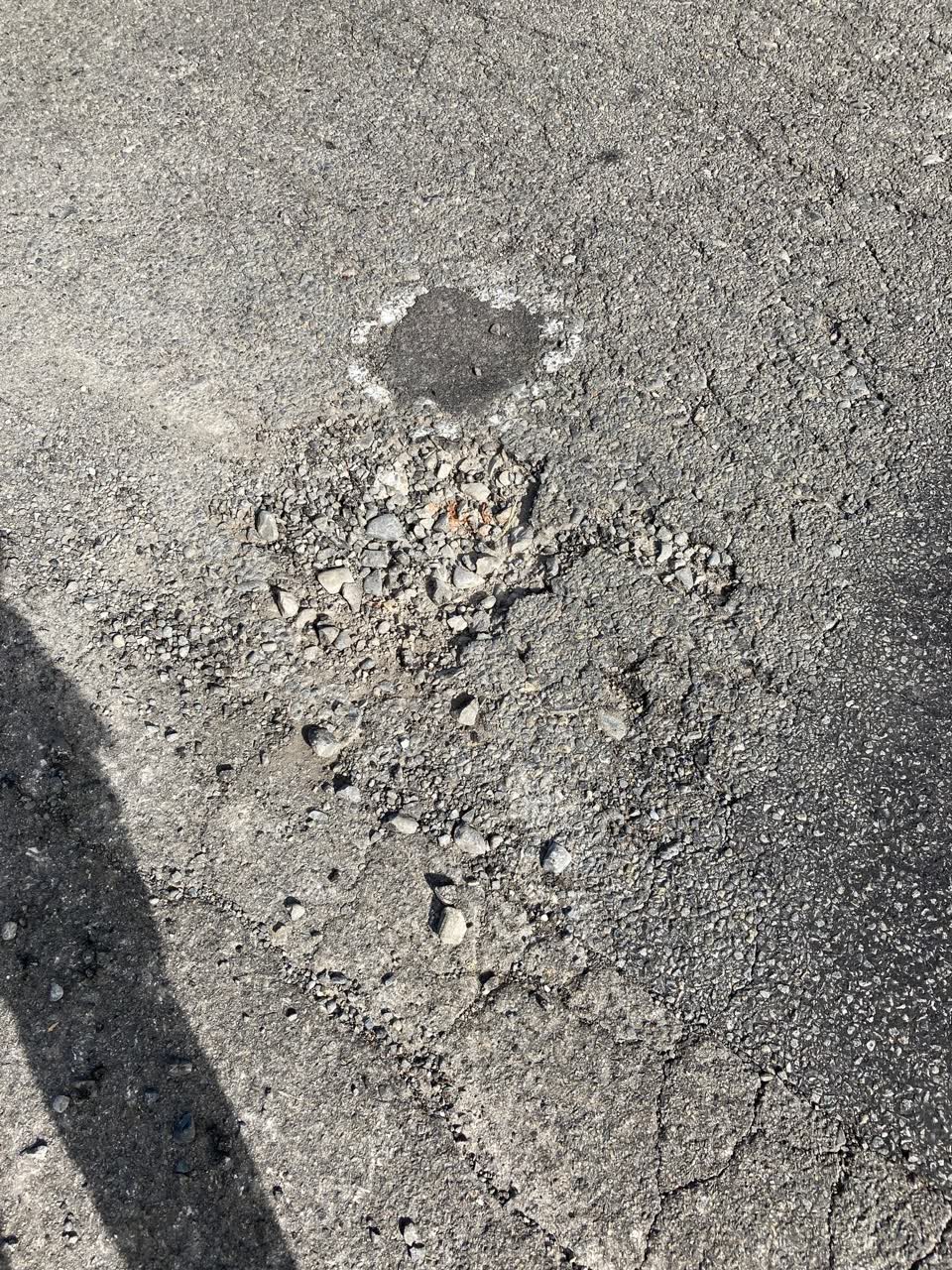 The photograph attached to this roading/streets report