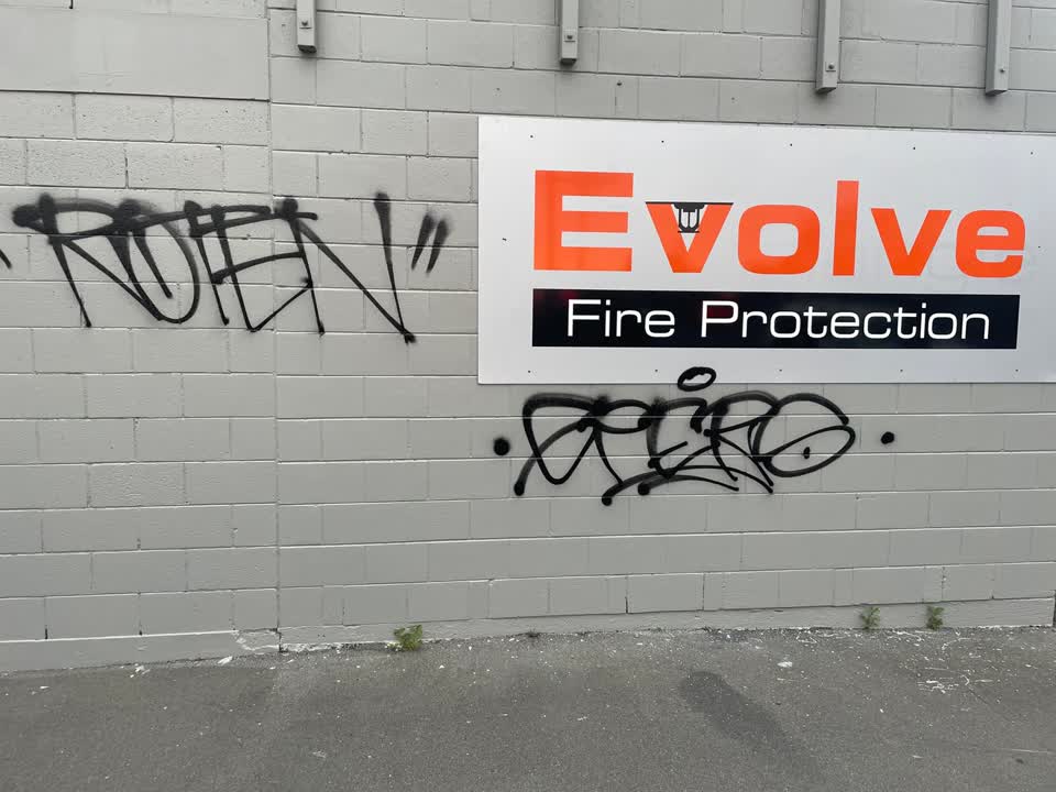 The photograph attached to this graffiti report