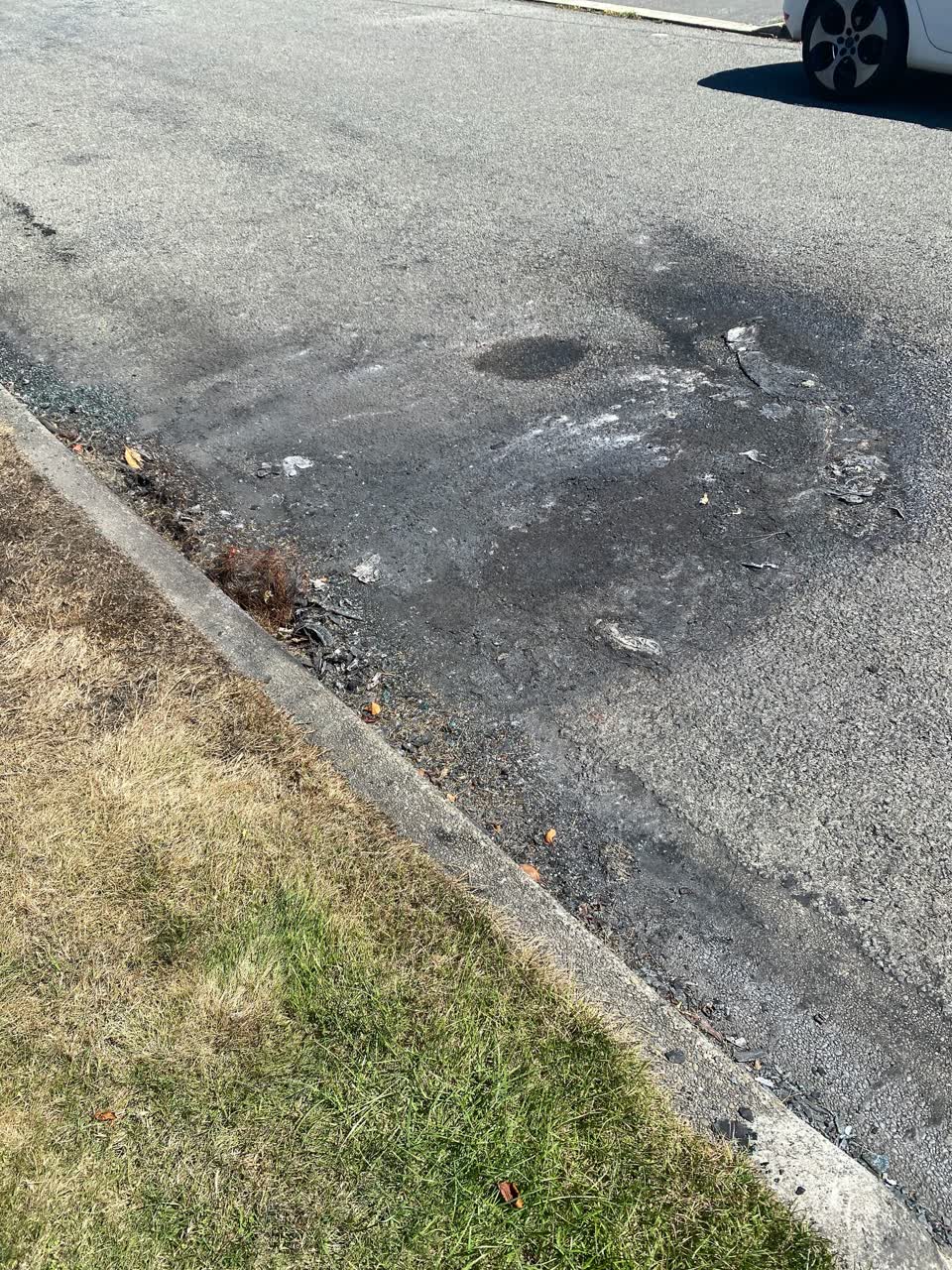 The photograph attached to this roading/streets report