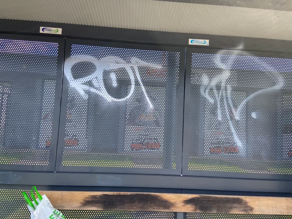 The photograph attached to this graffiti report