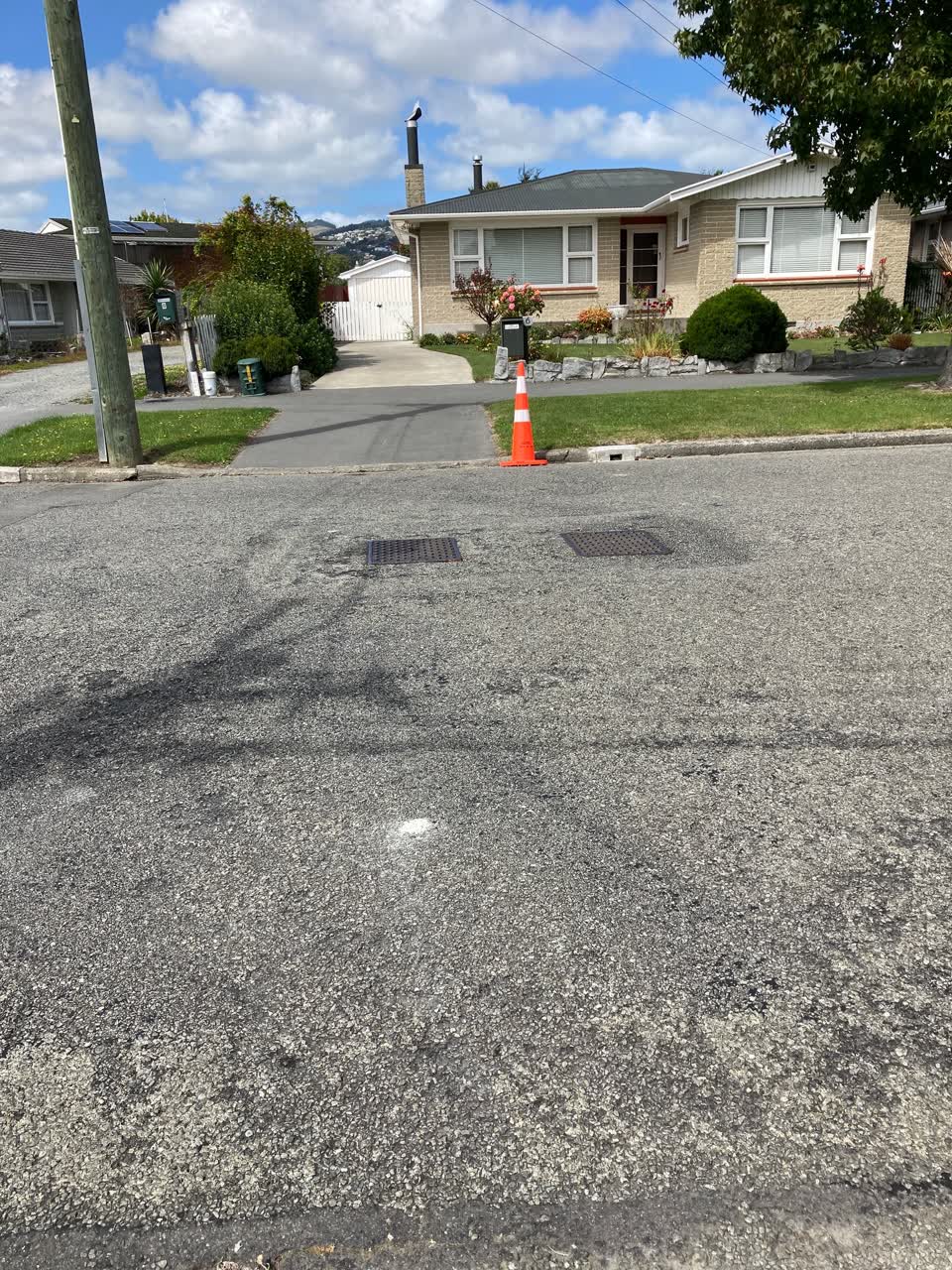 The photograph attached to this roading/streets report
