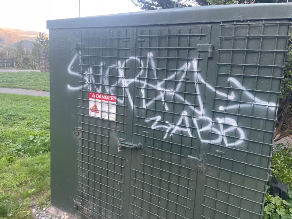 The photograph attached to this graffiti report