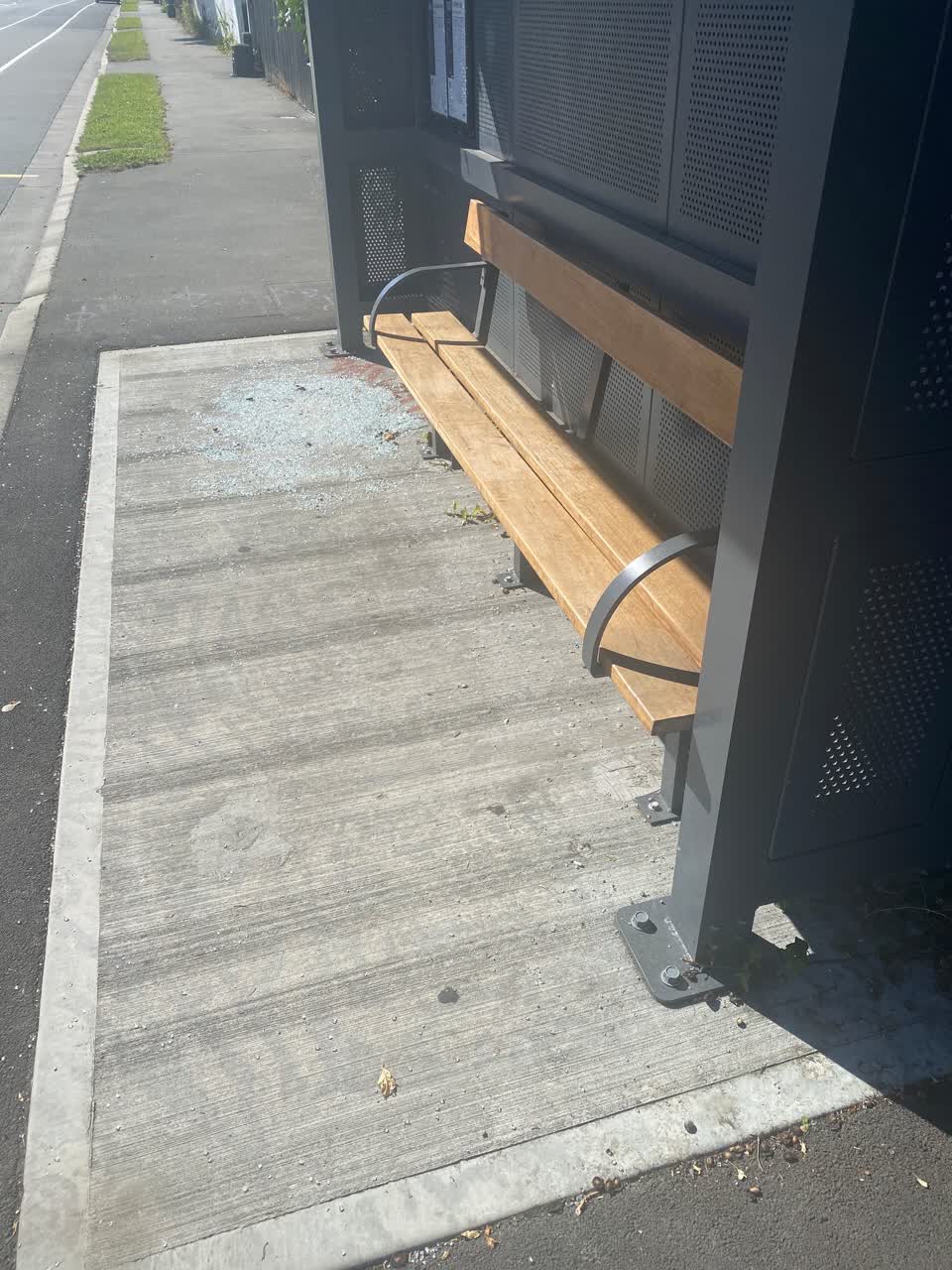 The photograph attached to this roading/streets report