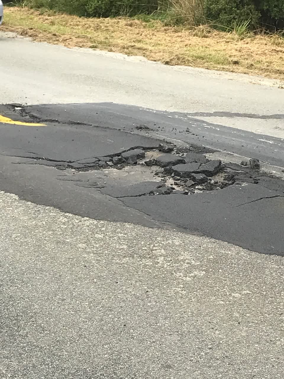 The photograph attached to this roading/streets report