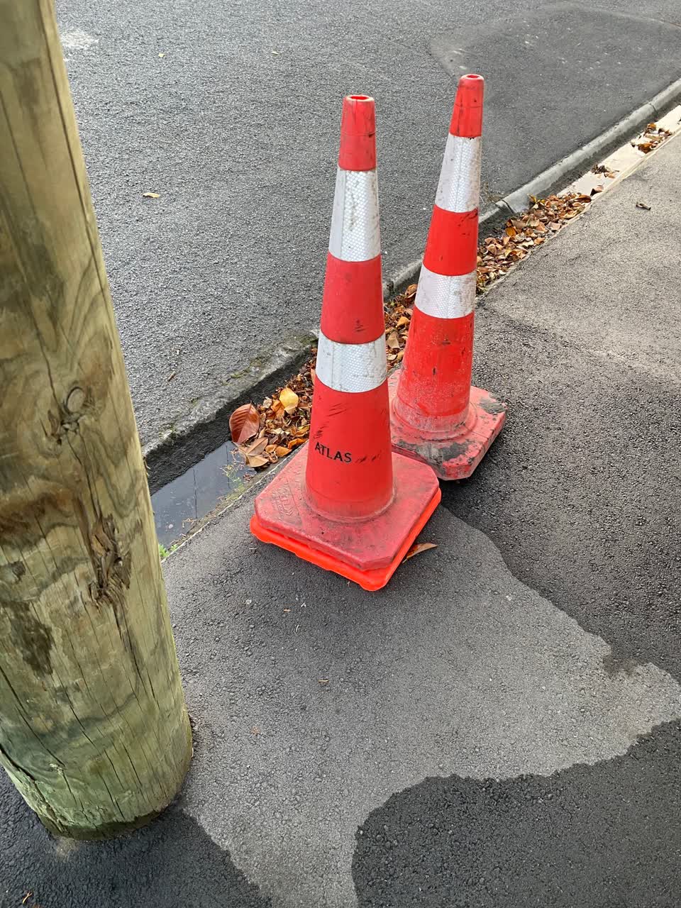 The photograph attached to this roading/streets report