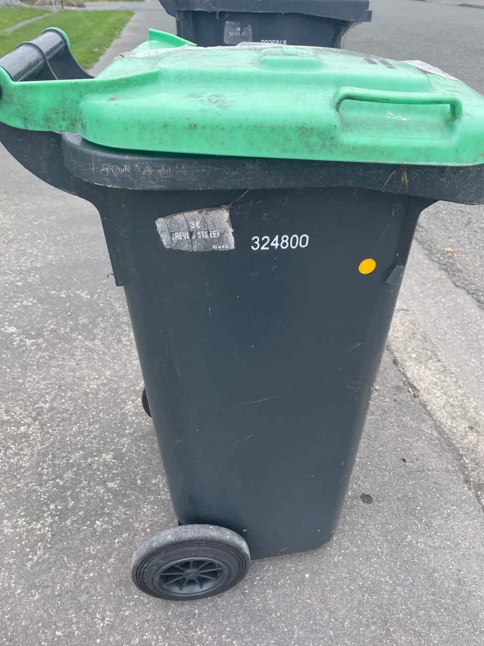 The photograph attached to this rubbish/recycling report