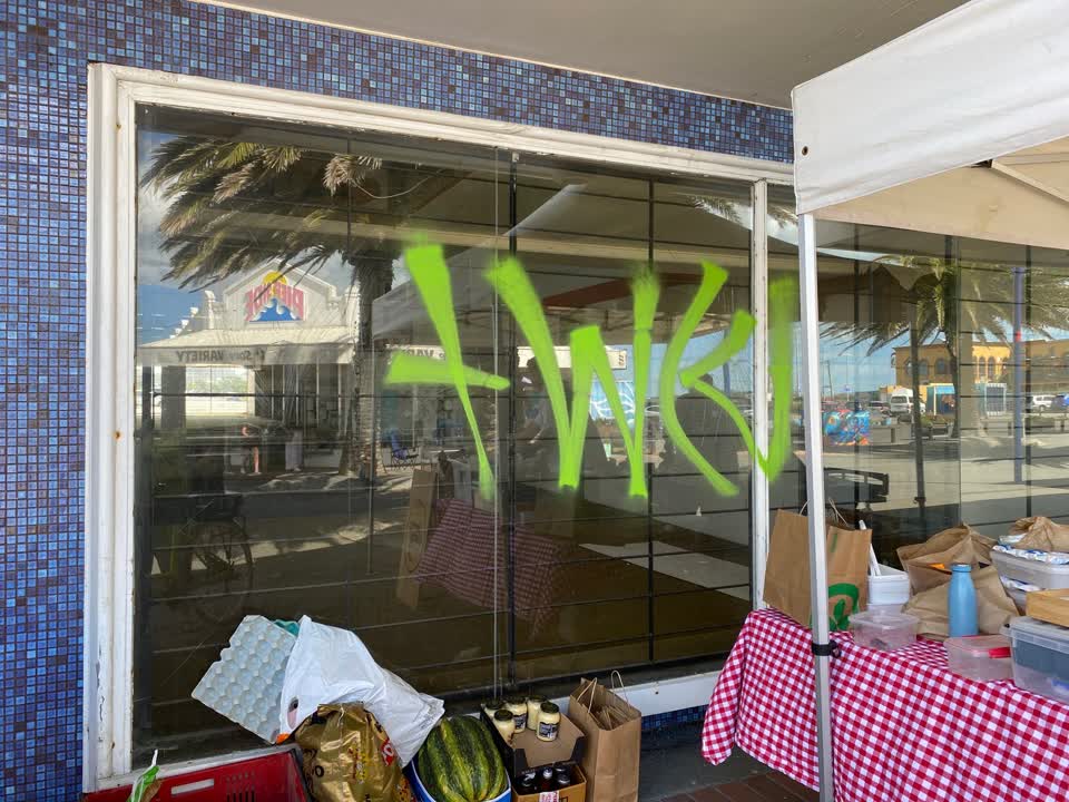 The photograph attached to this graffiti report